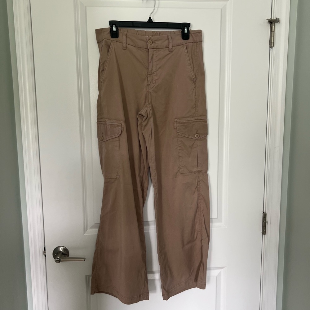 American Eagle mid rise, baggy, wide leg Cargo Pants